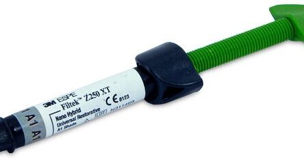 3M Espe Filtek Z250 Xt Restorative Syringe - B2