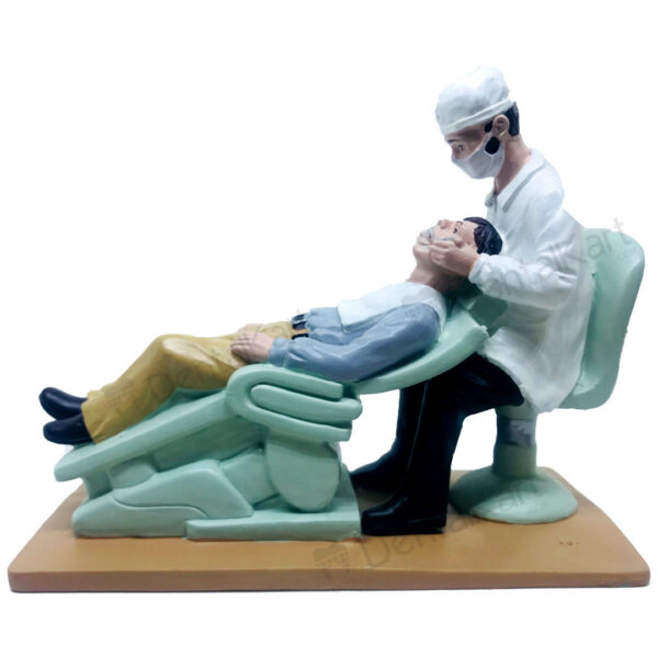 Dental Sculpture With Dentist & Patient MD - 113