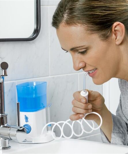 waterpik-nano-water-flosser-wp-250-white.