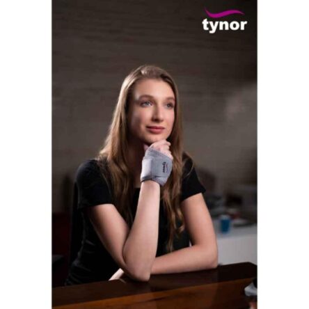 Tynor Neoprene Wrist Brace with Thumb