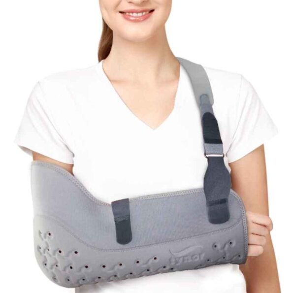 Tynor Urbane Pouch Arm Sling