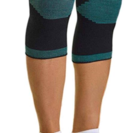 Dyna Large Breathable Fabric Comfort Knee Support